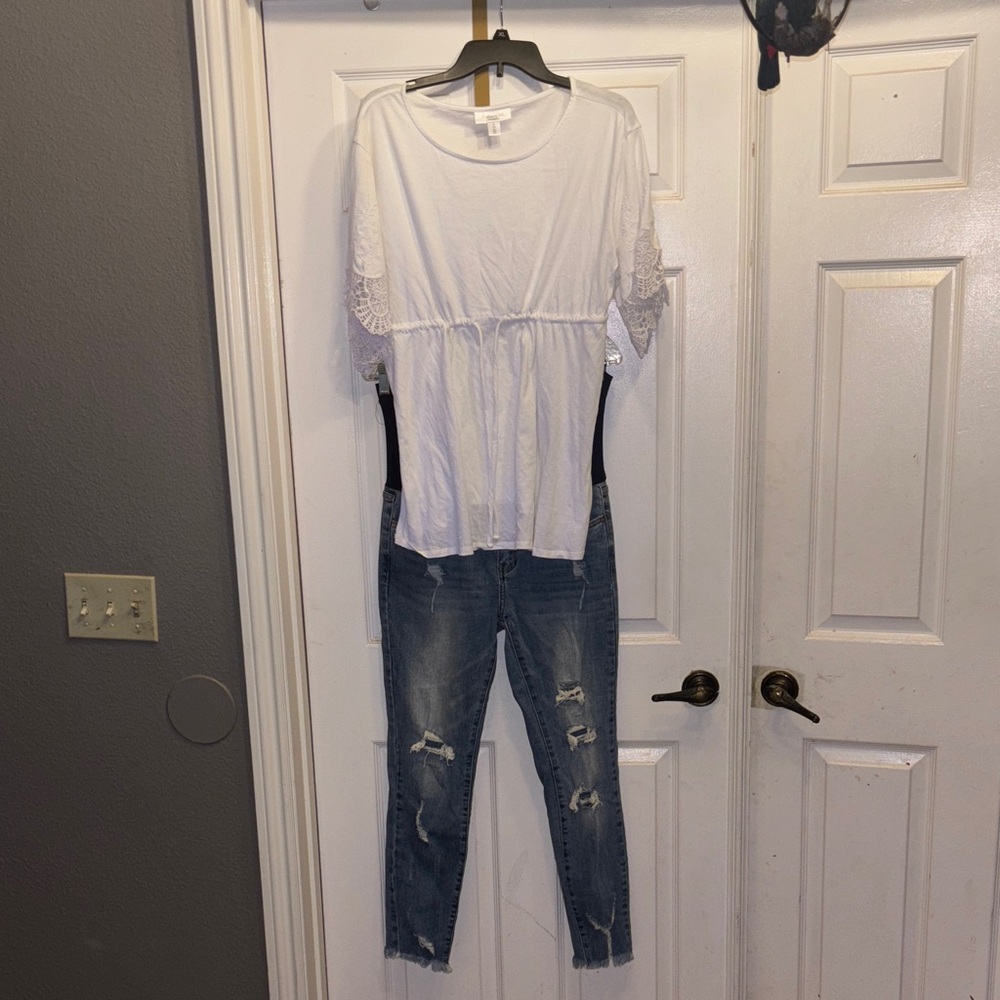 Motherhood White Maternity Top Paired with Pink Blush maternity denim pants.